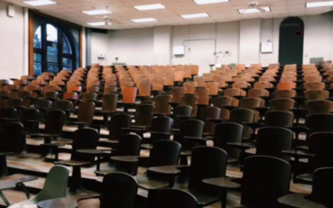 هل يحرّر التعليم الجامعي تفكيرنا؟