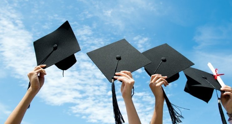 كيف تُعدّنا الجامعة لسوق العمل؟