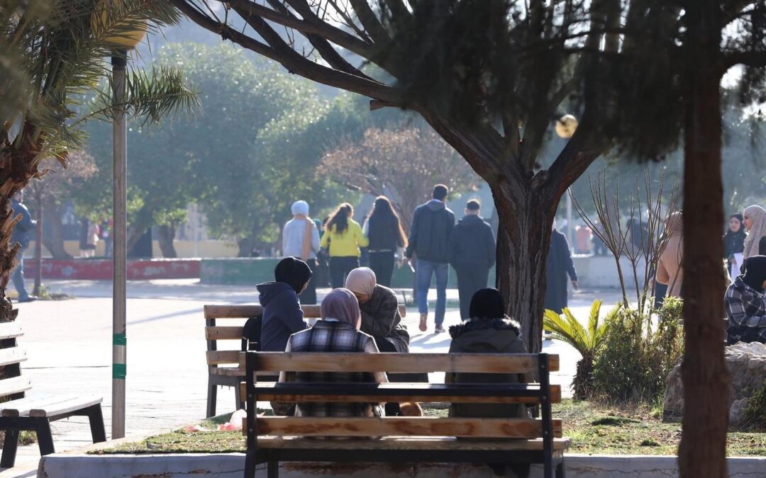 احتفاء طلابي بتوحيد التقويم الجامعي وزيادة ايام عطلة ما بين الفصلين، لا تجعلوه ينسيكم ضرورة شمول كل الطلبة ببرامج المنح والقروض.